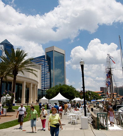 Vendors along the Jacksonville riverwalk